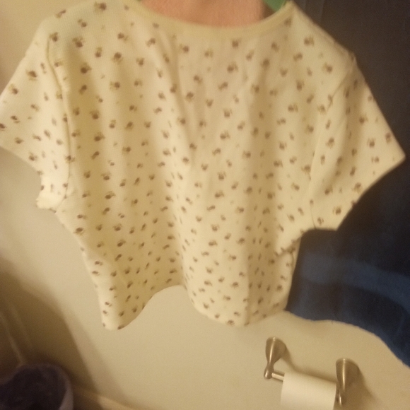 NET SHORT BUTTON UP TOP - Picture 3 of 5